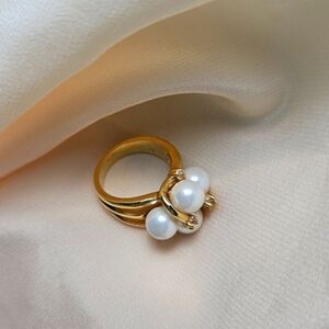 Gold Tone Pearl Cluster Ring With CZ Size 5